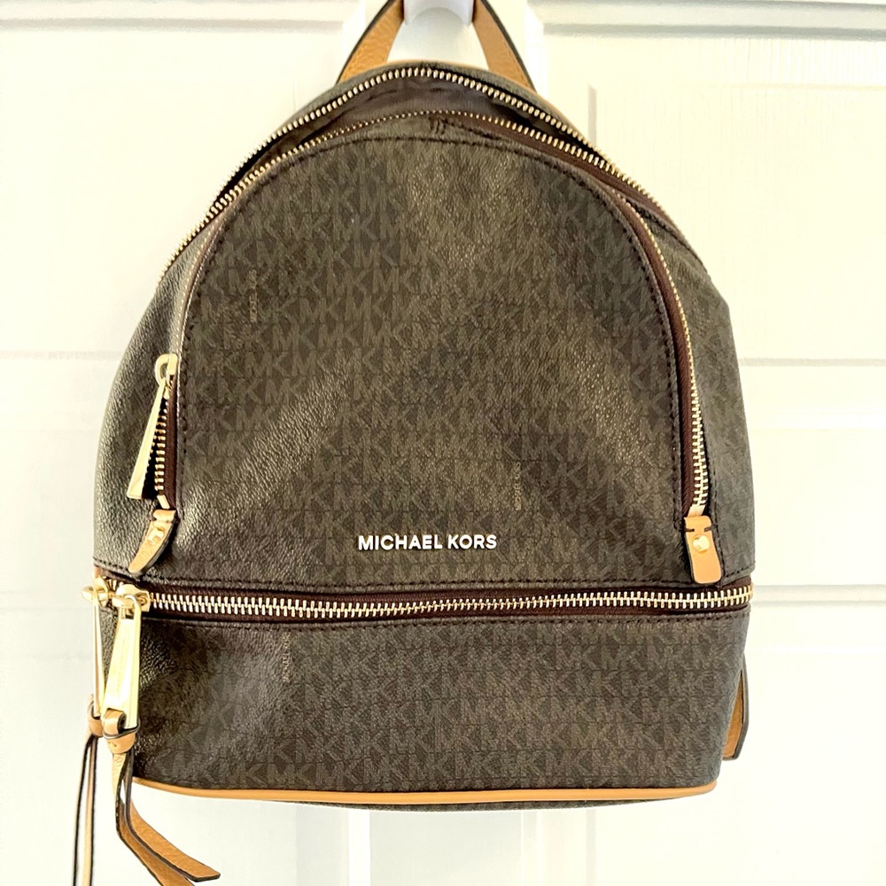 Michael Kors Medium Rhea Backpack